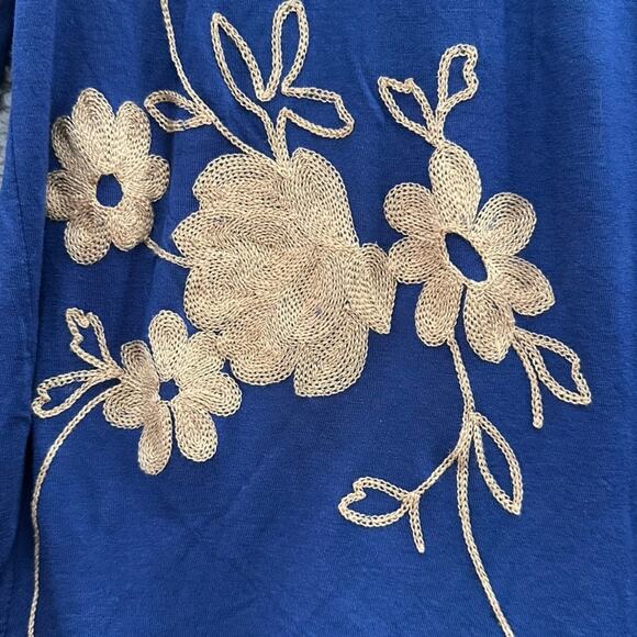 LIV Los Angeles Medium Blue Long Sleeve Blouse Floral Embroidery Boho - Picture 4 of 9